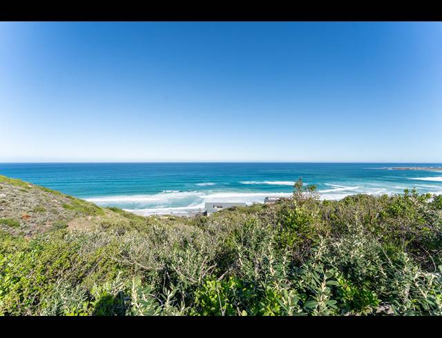 890M² VACANT LAND FOR SALE IN MISTY CLIFFS
